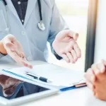 Recuperação de dependentes químicos Restituindo Vidas