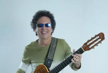 Musicalidade do cantor Pernambucano D´Veras completa 40 anos e artista se renova no mercado artístico