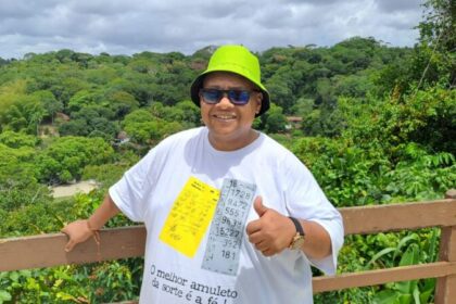 JJ Sambstar celebra 30 Anos de carreira com homenagem a Bezerra da Silva