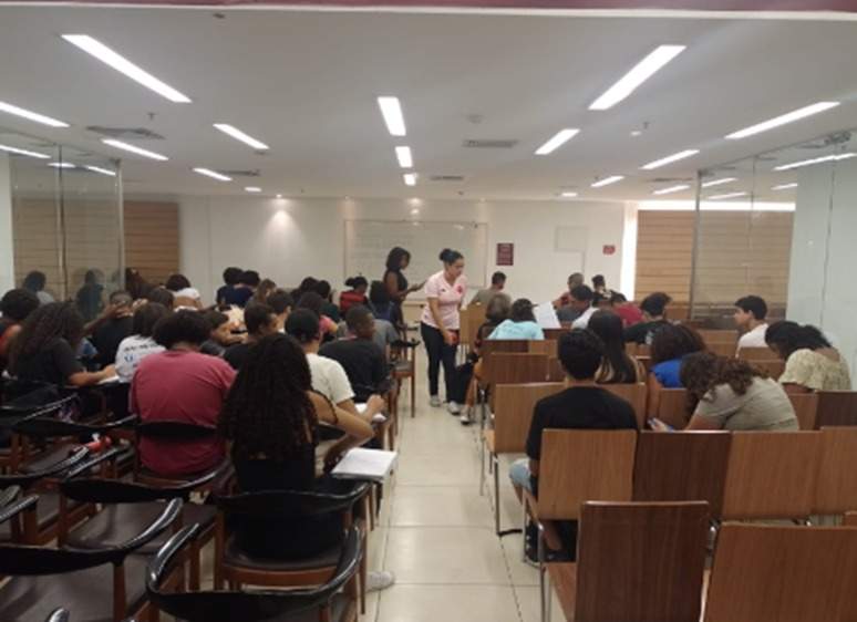 Curso preparatório abre vagas gratuitas para alunos de escolas públicas