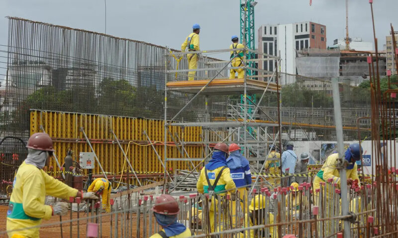 1,9 mil obras da saúde devem ser retomadas em 854 municípios