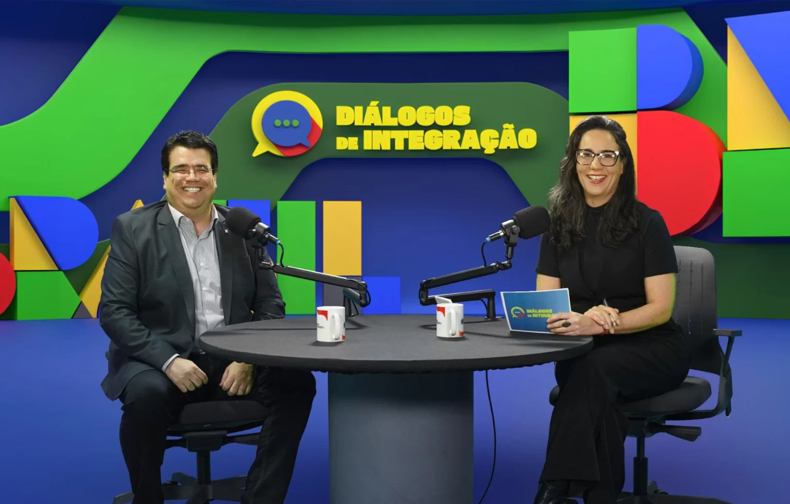 Diálogos de Integração: fomento ao setor apícola é tema do podcast da semana