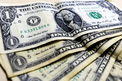 Dólar e euro renovam seus recordes de alta