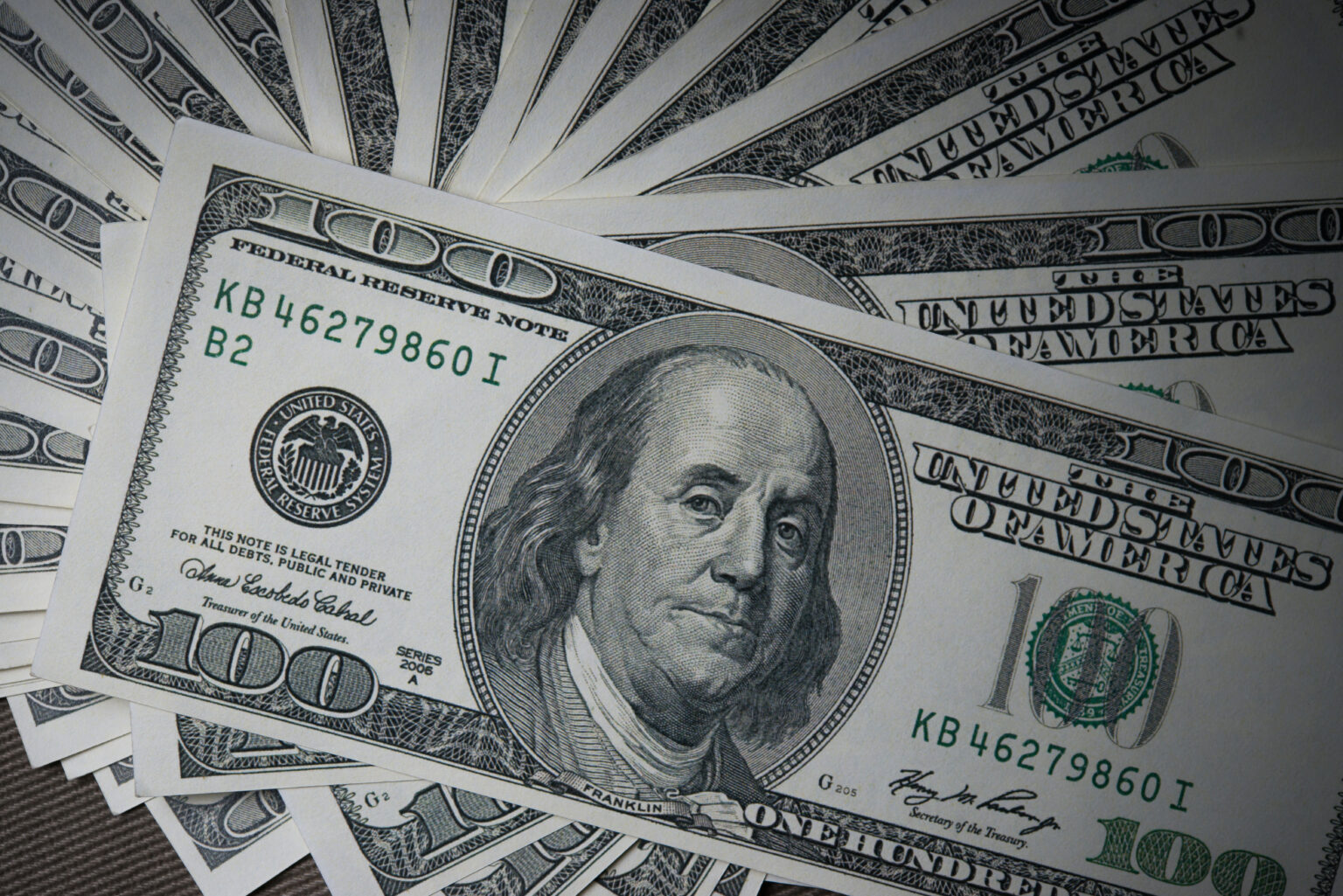 Dólar tem leve alta no encerramento da última sessão