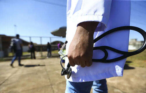 Falta de médicos lidera lista de desafios na saúde, segundo estudo da Firjan