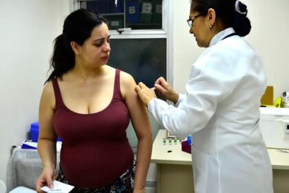 GRIPE: vacinar a grávida também protege o bebê