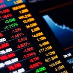 Ibovespa cai a 119,1 mil pontos