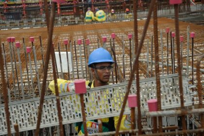 Investimentos em saneamento geraram cerca de 330 mil empregos no Brasil