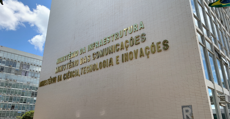Mcom amplia distribuição de kits de antenas de TV digital parabólica, via satélite, para 44 municípios do Tocantins