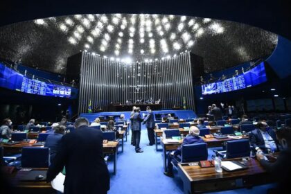 PEC das drogas: aprovação na CCJ aumenta impasse entre STF e Congresso Nacional