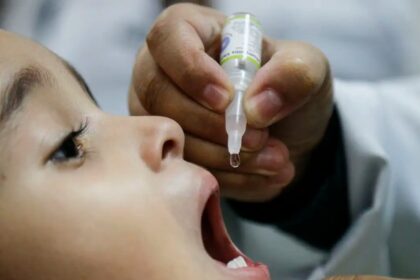 POLIOMIELITE: vacina protege contra os diferentes tipos de poliovírus