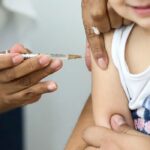 Pandemia da Covid-19 prejudicou a cobertura vacinal da poliomielite, avalia infectologista