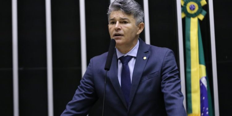 Projeto autoriza União e estados a mapearem imóveis rurais originados de terras públicas