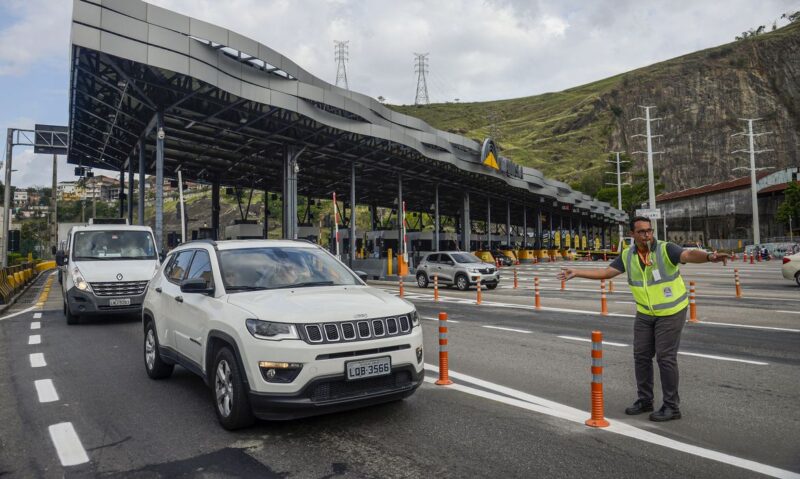 RS: um trecho de estrada está totalmente interditado e 16 parcialmente, aponta Ministério dos Transportes