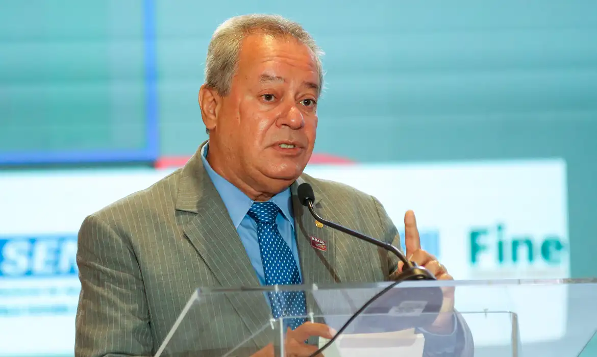 Taxação do alumínio e aço afeta relação comercial histórica entre Brasil e EUA, afirma presidente da CNI