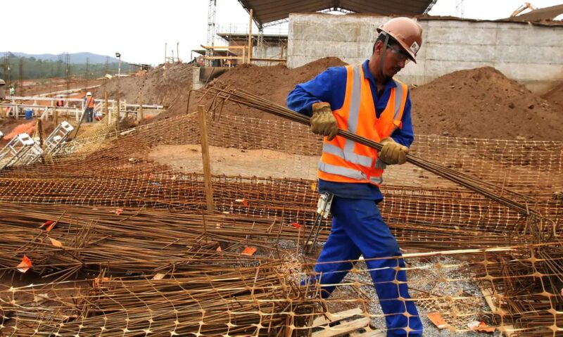 Termina neste domingo (22) prazo de envio da documentação para retomada de obras da Saúde nos municípios