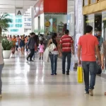 Índice de Confiança do Consumidor sobe, mas cenário econômico ainda é de incerteza