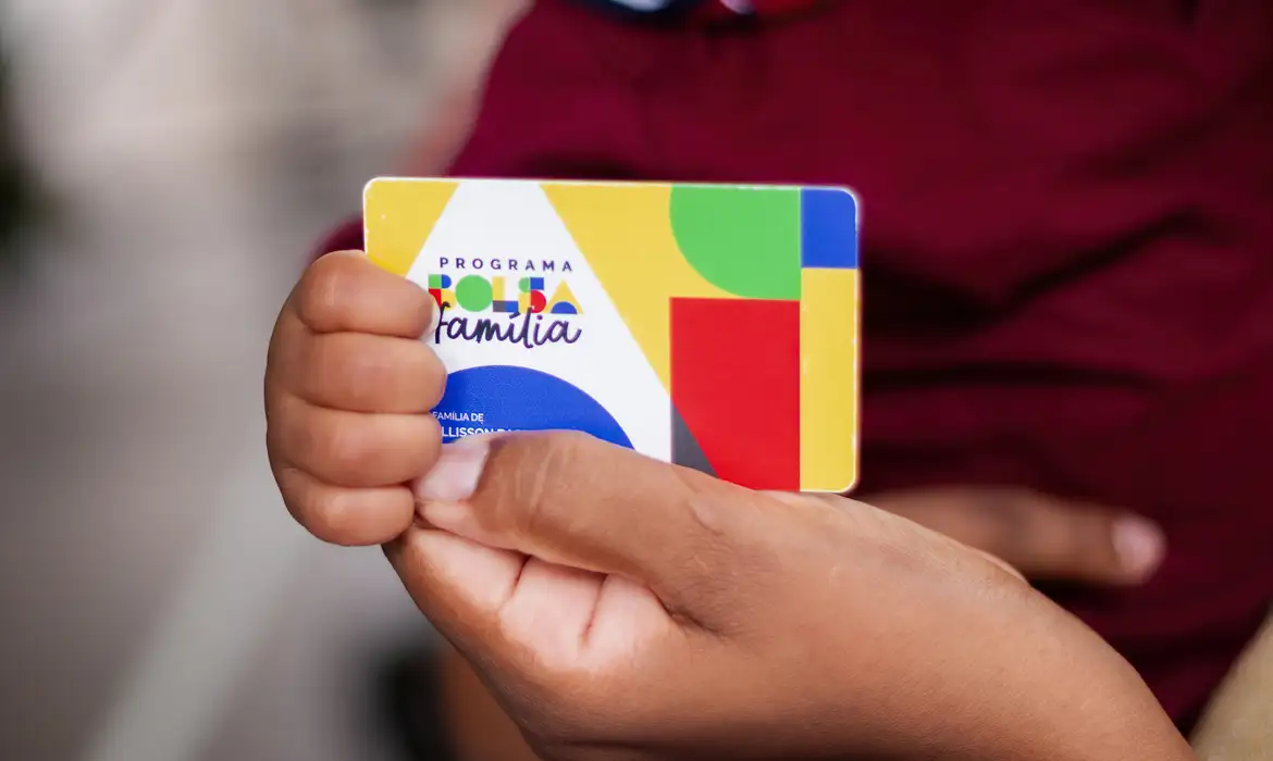 Pagamento do Bolsa Família é unificado em 516 municípios
