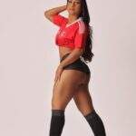 Depois de um ano na Europa, Iza Zanka volta ao Brasil para disputar o Miss Bumbum representando o Internacional e o estado do Mato Grosso