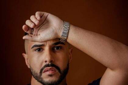 Dia do Ator: Rodrigo Tardelli, destaque em séries LGBTQIA+, fala sobre a força da arte e a importância da representatividade