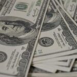 Dólar fecha em alta pela segunda vez seguida