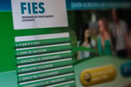 Fies: MEC anuncia renegociação de contratos firmados a partir de 2018 para reduzir inadimplência de R$ 116 bilhões