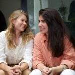 Vicka e Marina Aquino se unem no sensível single “Acordar Com Você”