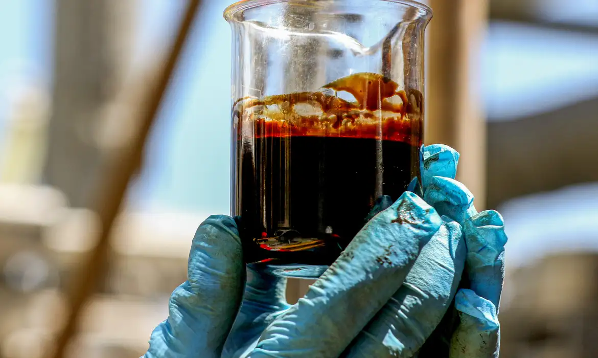 ANP repassa mais R$ 1,3 bilhão em royalties de petróleo a estados e municípios