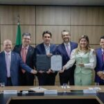 Assinado termo de compromisso para pavimentação de acesso ao Porto de Santana (AP)