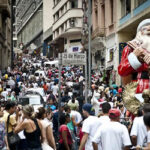 Comércio e serviços devem gerar 118 mil vagas no fim do ano, aponta pesquisa