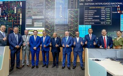 Linhão Manaus-Boa Vista entra em operação com repasse de R$ 2,5 bilhões do MIDR