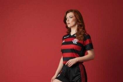 Profissional da Educação Mariela Salvio realiza sonho de ser Musa do Flamengo