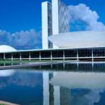 Câmara retoma votações com foco no ajuste fiscal e em medidas de impacto popular