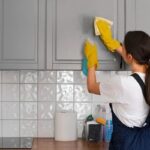 Horas extras: TST decide direito à doméstica por falta de controle de jornada