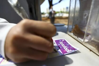Lotofácil 3525 de hoje: confira os números e o resultado do sorteio desta quarta-feira (29/10)