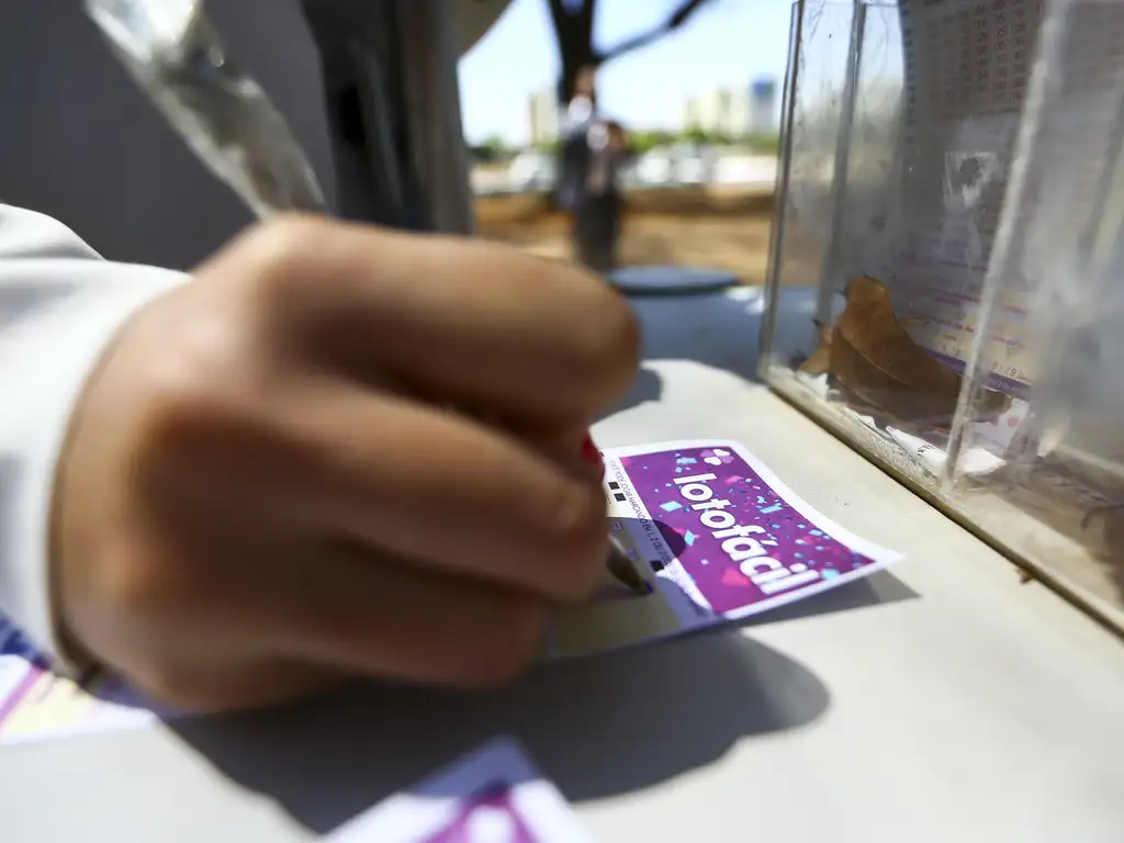 Saiba o resultado da Lotofácil hoje (02/10): números do concurso 3502