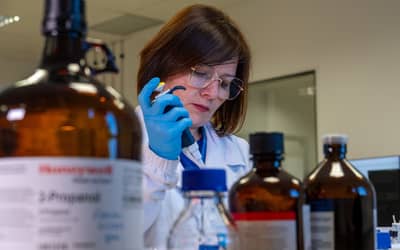 IEL lança novas vagas do Programa Inova Talentos com bolsas de até R$ 12 mil