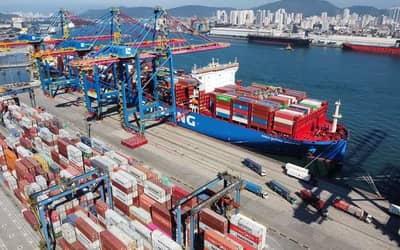 Portos brasileiros batem recorde histórico de movimentação no 3º trimestre de 2025
