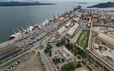 Portos do Sul registram alta de 14% e lideram retomada logística em 2025
