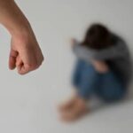 Violência doméstica afeta rotina, trabalho e estudo de 7 em cada 10 mulheres, diz pesquisa