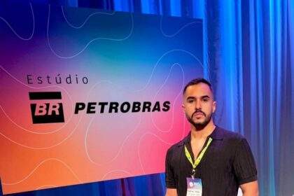 Rodrigo Tardelli integra painel dos criadores no Rio Webfest e fala sobre “Estranho Jeito de Amar”