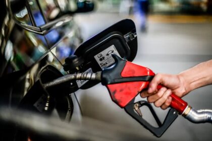 ANP aplica multas e interdições em fiscalizações de combustíveis em 15 estados