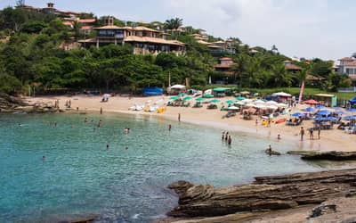 Taxa ambiental ganha força em destinos turísticos para preservar cidades e garantir turismo sustentável