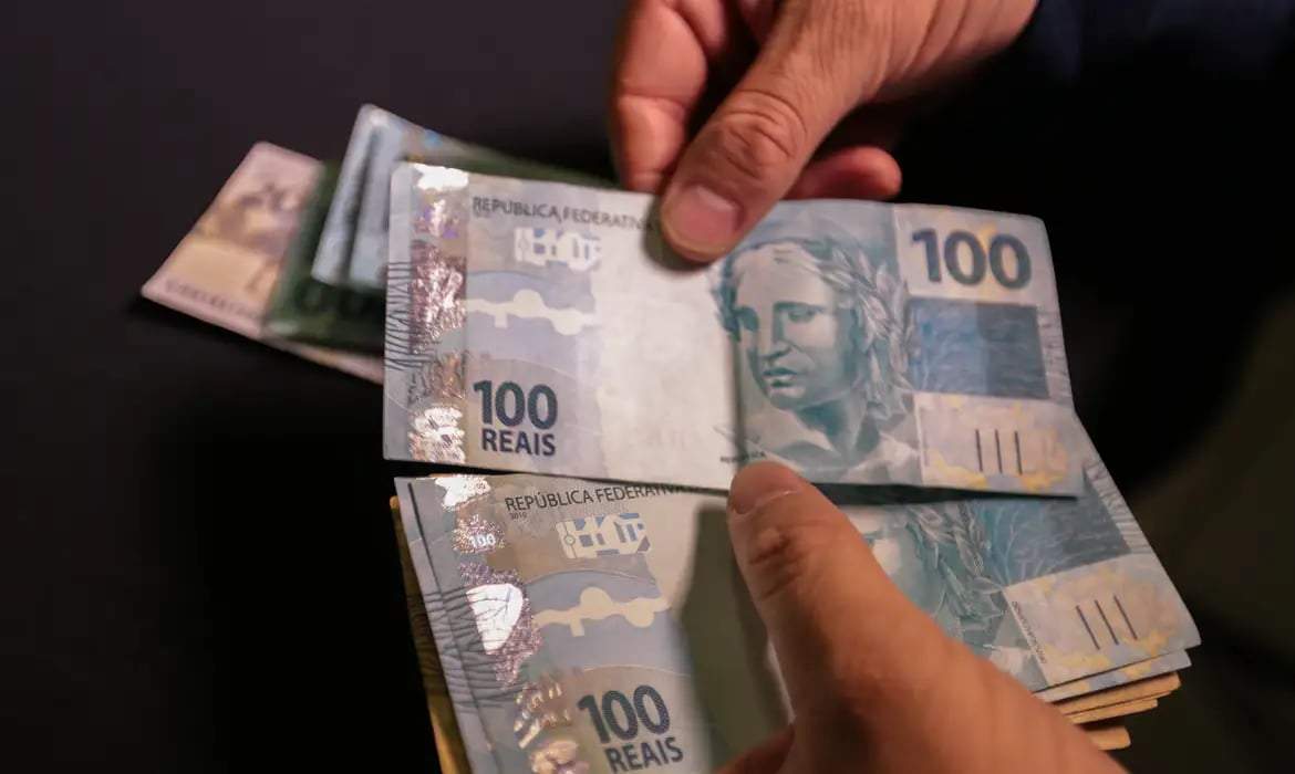 Abono Salarial 2026: saiba como consultar o benefício e o calendário de pagamentos