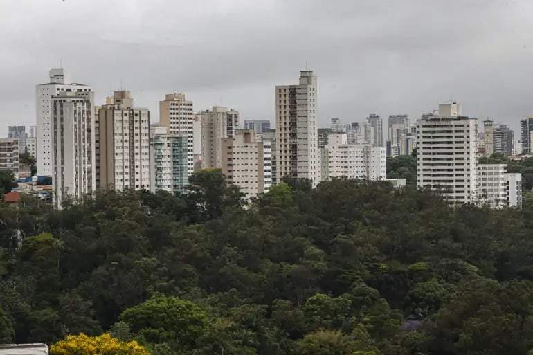 Habitação: mais de 4 mil cidades podem perder recursos federais por pendências no SNHIS