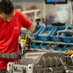 Juros “punitivos”, baixa demanda e alta de importações seguraram indústria em 2025, diz CNI