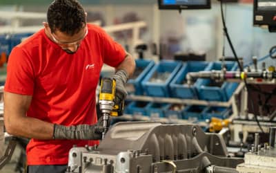 Juros “punitivos”, baixa demanda e alta de importações seguraram indústria em 2025, diz CNI