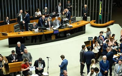 Congresso Derruba Veto e Abre Caminho para Convênios e Recursos para Municípios com Pendências Fiscais (21/04)