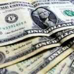 Dólar encerra o pregão em queda de 0,04% e cotado a R$ 5,17 (último pregão)
