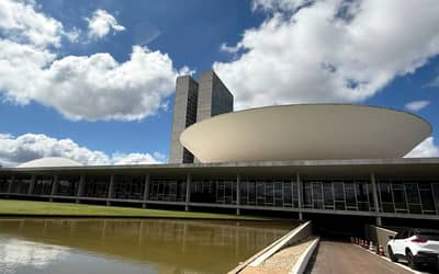 Na última semana antes do recesso, presidências do Congresso liberam parlamentares para ‘home-office’